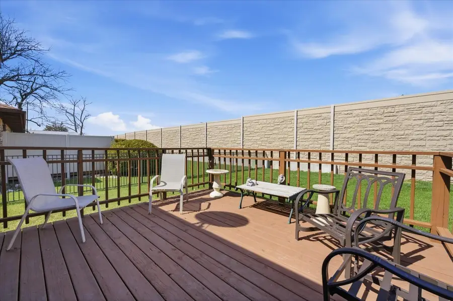 227 Hillcrest Avenue #A, Yorkville, IL 60560 - #3