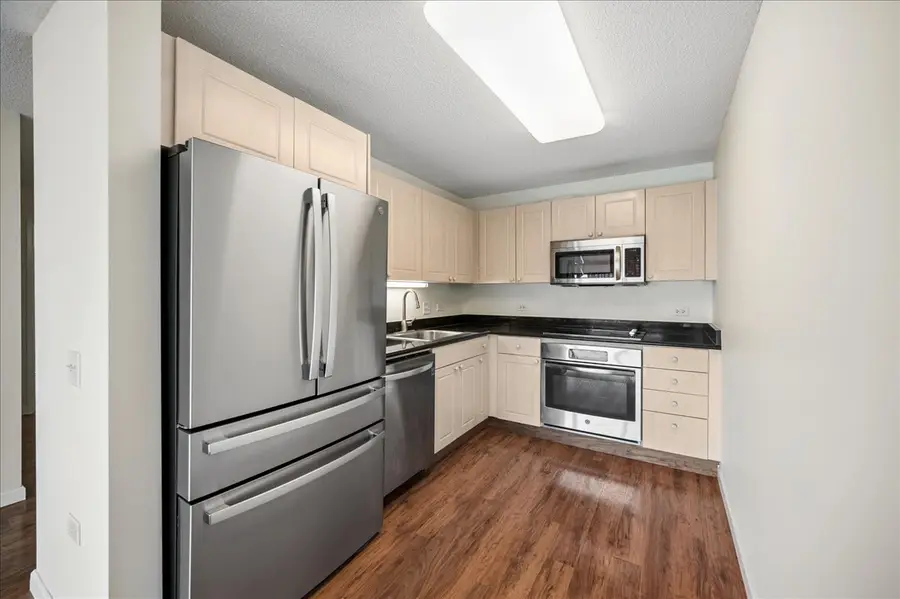 800 Elgin Road #812, Evanston, IL 60201 - #3