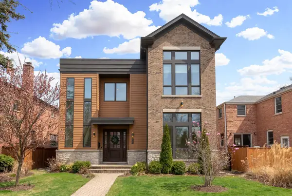 230 N Delphia Avenue, Park Ridge, IL 60068