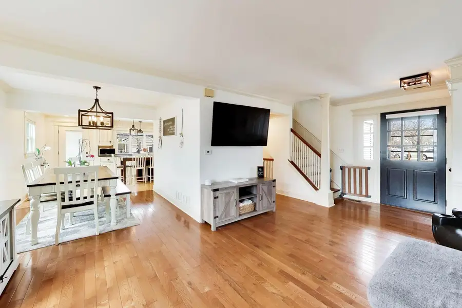 5083 Chambers Drive, Hoffman Estates, IL 60010 - #3