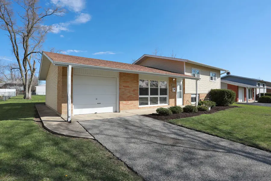 600 Flagstaff Lane, Hoffman Estates, IL 60169 - #3