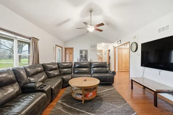 421 Nobes Avenue, Lockport, IL 60441 - #3