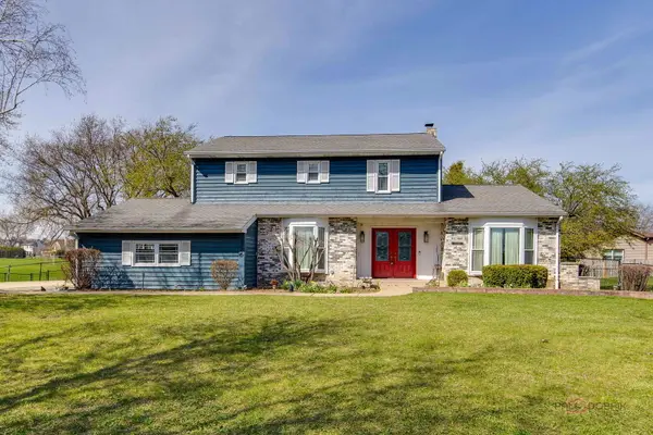 2326 W Weathersfield Way, Schaumburg, IL 60193