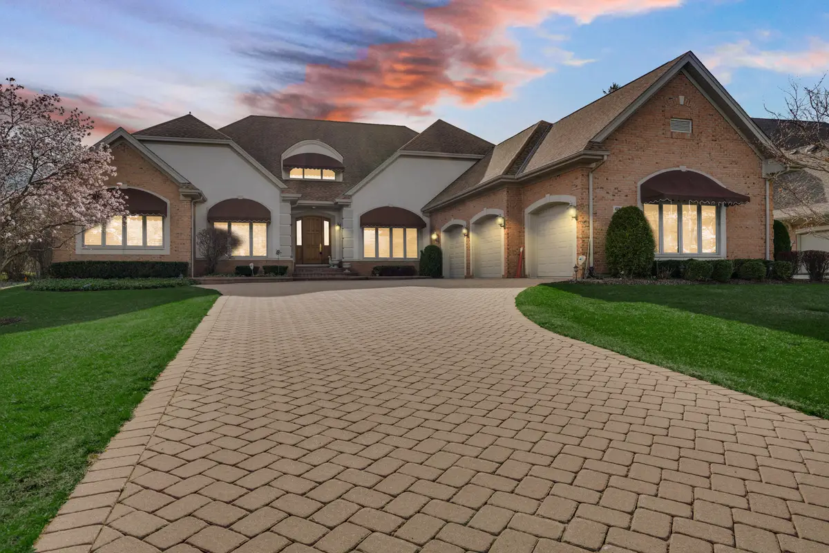 61 Overlook Drive, Golf, IL 60029 - #1