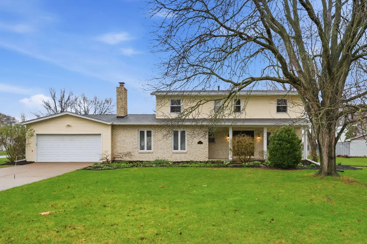 4 Estate Court, Bettendorf, IA 52722 - #1