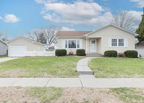 1543 Northlawn Road, Davenport, IA 52804