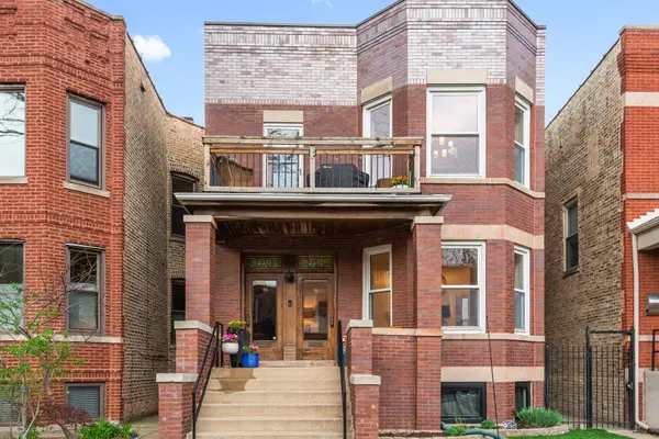 3541 N Oakley Avenue, Chicago, IL 60618