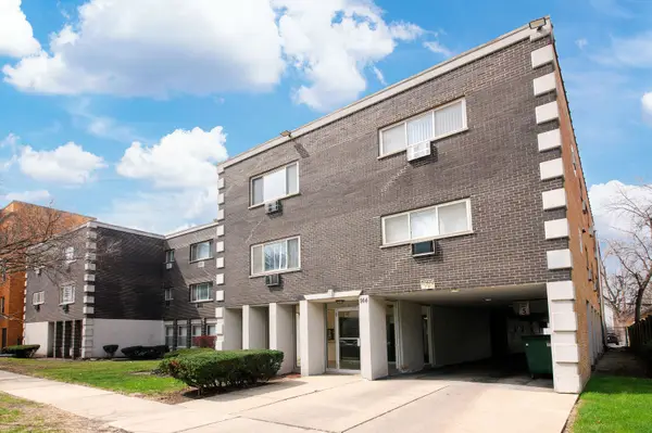 914 N Austin Boulevard #C-9, Oak Park, IL 60302