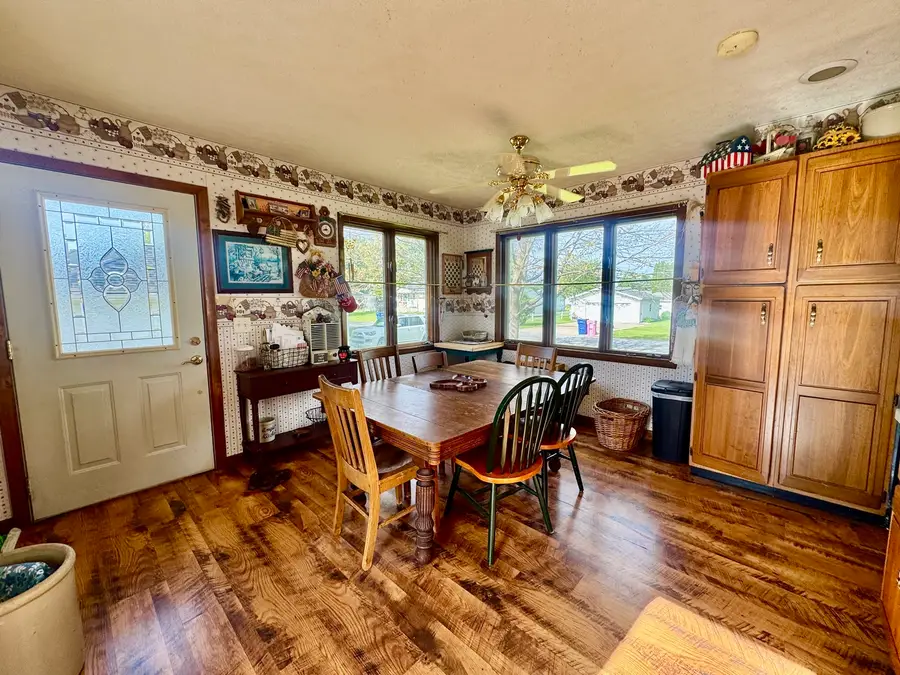 608 W Main Street, Aledo, IL 61231 - #2