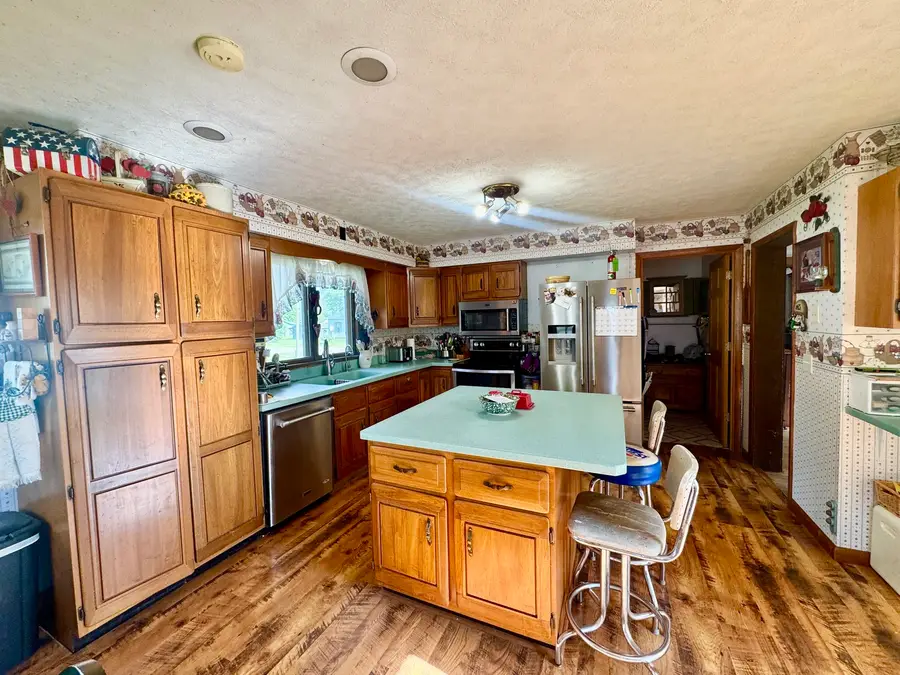 608 W Main Street, Aledo, IL 61231 - #3