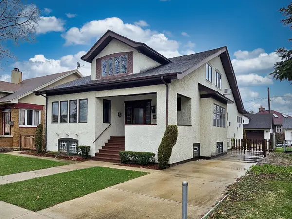 6735 W Raven Avenue, Chicago, IL 60631