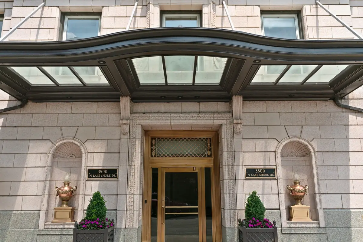 3500 N Lake Shore Drive #3C, Chicago, IL 60657 - #1