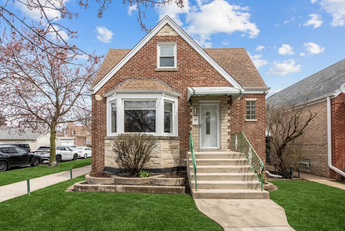 5158 W Carmen Avenue, Chicago, IL 60630 - #1