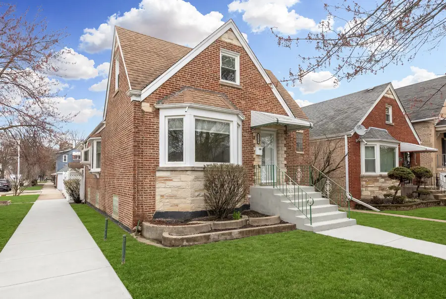 5158 W Carmen Avenue, Chicago, IL 60630 - #2