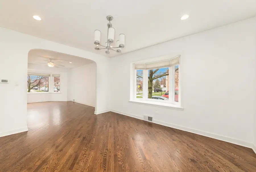 5158 W Carmen Avenue, Chicago, IL 60630 - #3