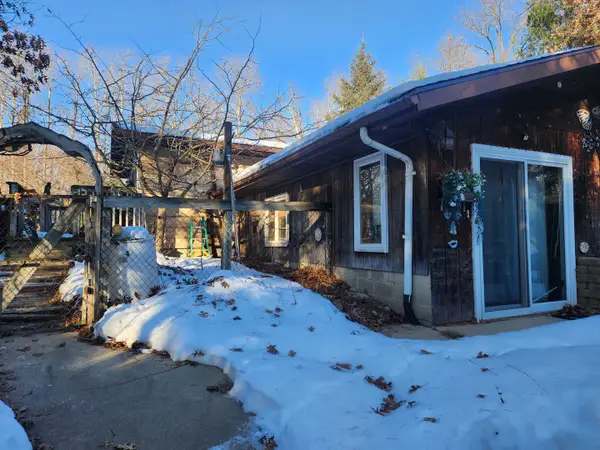 W5244 Oak Tree Lane, Princeton, WI 54968