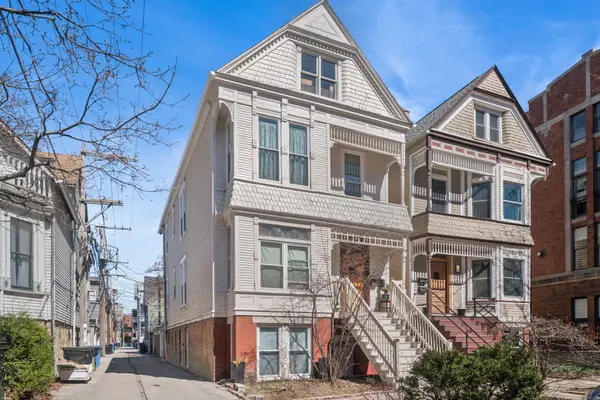 1042 W Barry Avenue, Chicago, IL 60657