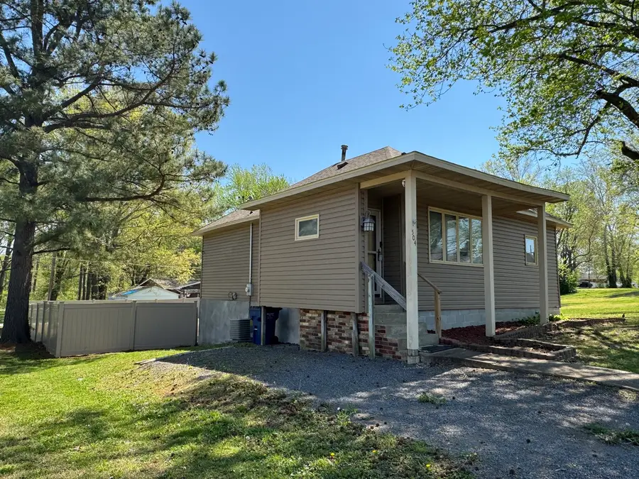 504 S Sunny Slope Street, West Frankfort, IL 62896 - #3