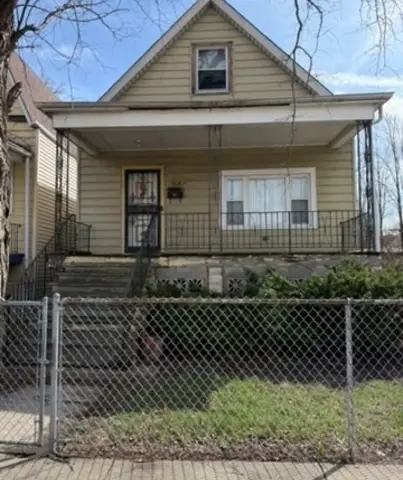 Address Withheld By Seller, Chicago, IL 60619