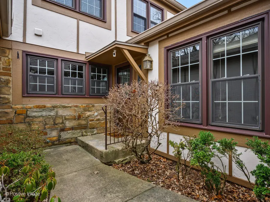 1150 Oakview Drive, Wheaton, IL 60187 - #3