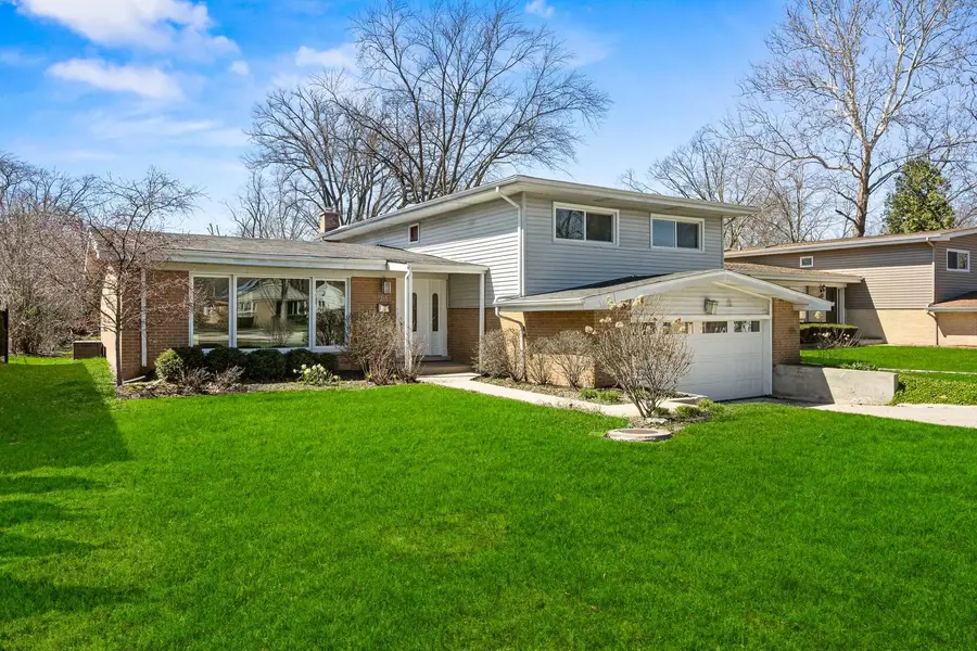 215 Hibbard Road, Wilmette, IL 60091 - #2