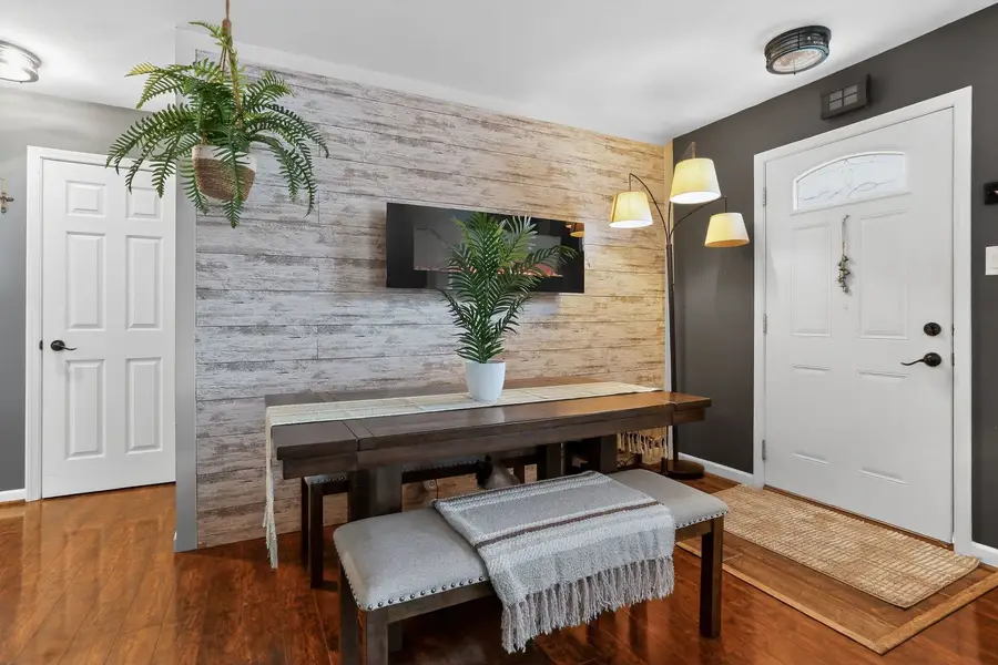 14308 S Kenneth Avenue, Midlothian, IL 60445 - #2