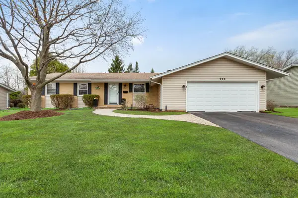 920 W Firestone Drive, Hoffman Estates, IL 60192