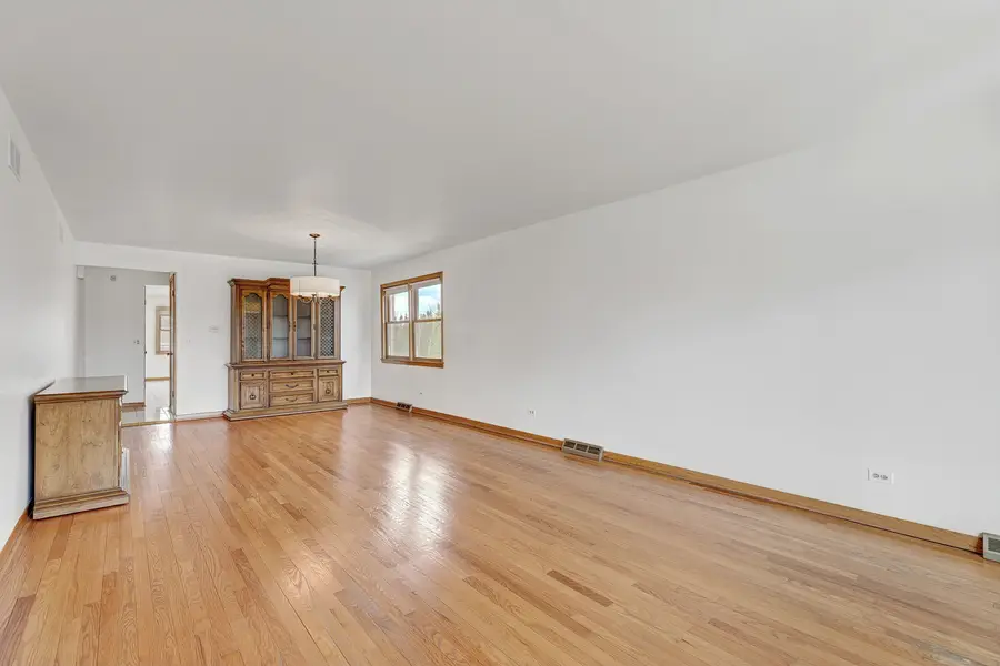 8506 N Greenwood Avenue, Niles, IL 60714 - #2