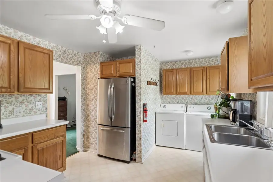 427 S Elmwood Avenue, Waukegan, IL 60085 - #2