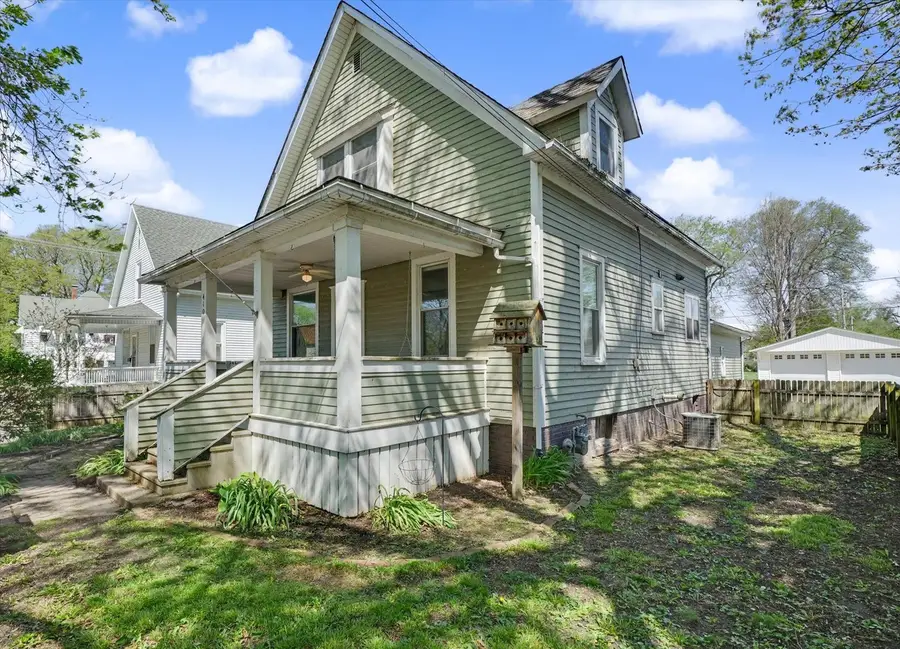 410 E Lafayette, Monticello, IL 61856 - #3