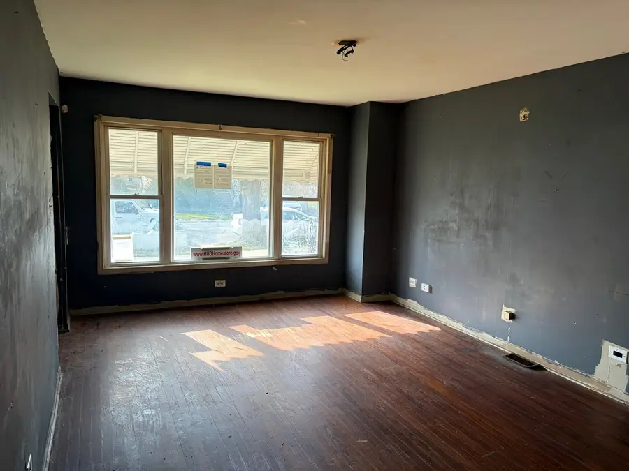 15129 Lexington Avenue, Harvey, IL 60426 - #3