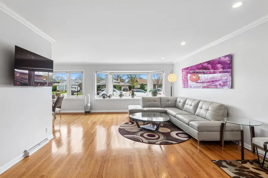 9738 Keystone Avenue, Skokie, IL 60076 - #2