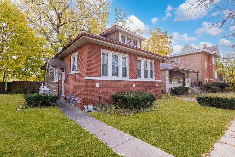 8129 S Cornell Avenue, Chicago, IL 60617 - #2