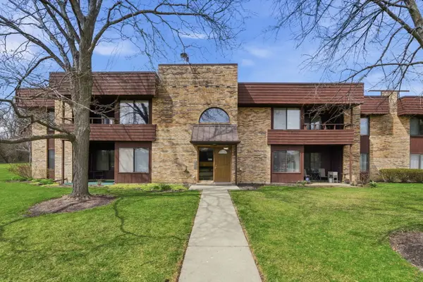 1350 N Sterling Avenue #201, Palatine, IL 60067