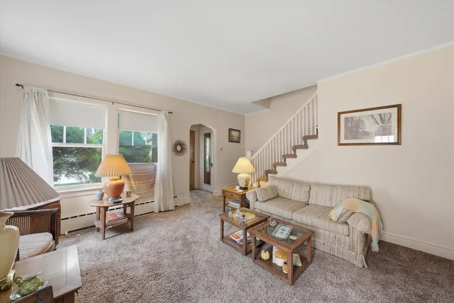 9636 S Central Park Avenue, Evergreen Park, IL 60805 - #2