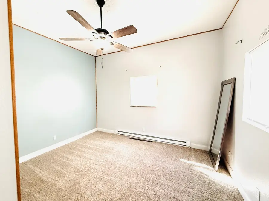 726 S 2nd Avenue, Hoopeston, IL 60942 - #3
