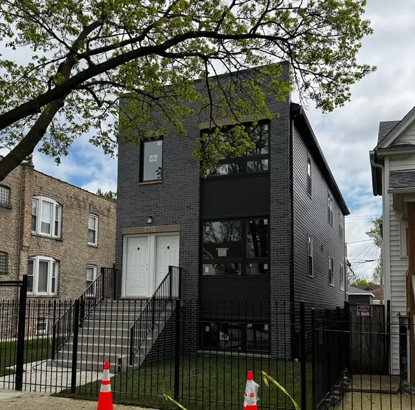 851 N Springfield Avenue, Chicago, IL 60651