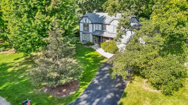 5N490 Hidden Springs Drive, St. Charles, IL 60175