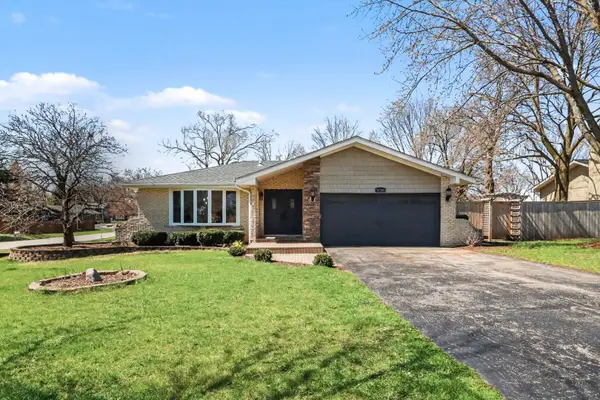 10360 Brenner Court, Naperville, IL 60564