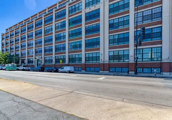 3963 W Belmont Avenue #322, Chicago, IL 60618