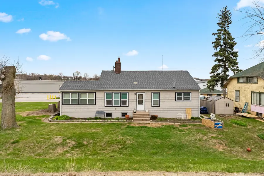 4003 Elm Street, Bettendorf, IA 52722 - #2