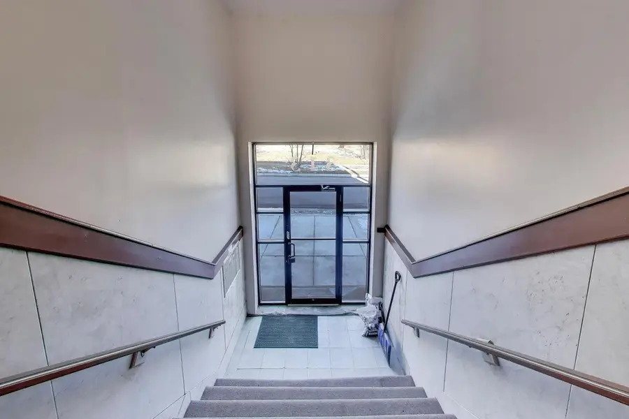 313 E 60th Street #1, Chicago, IL 60637 - #2