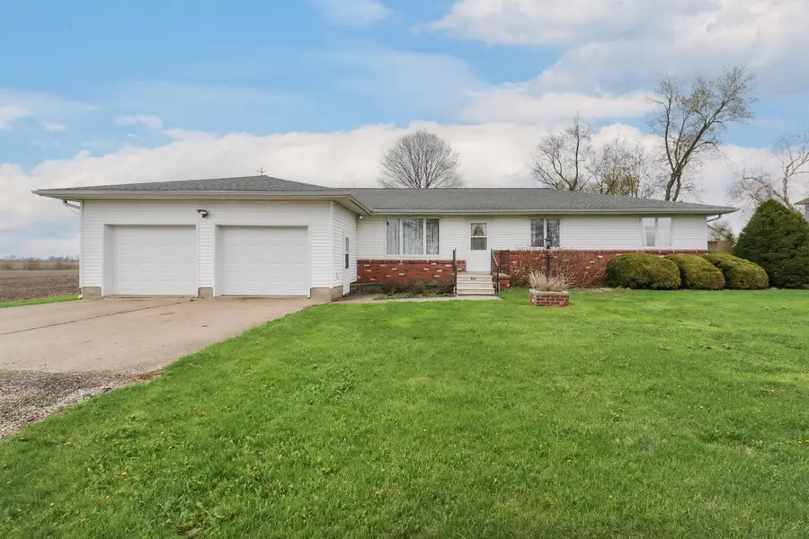 1109 W 4th Street, Delavan, IL 61734 - #2