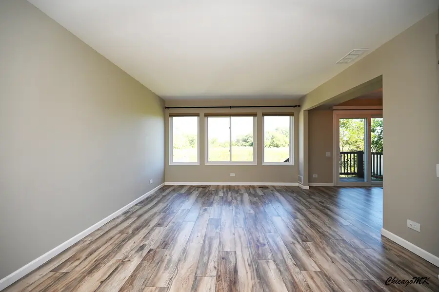 425 Locksley Drive, Streamwood, IL 60107 - #3