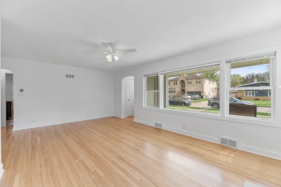 8926 Menard Avenue, Morton Grove, IL 60053 - #3