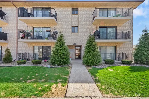 9800 Sayre Avenue #1C, Chicago Ridge, IL 60415