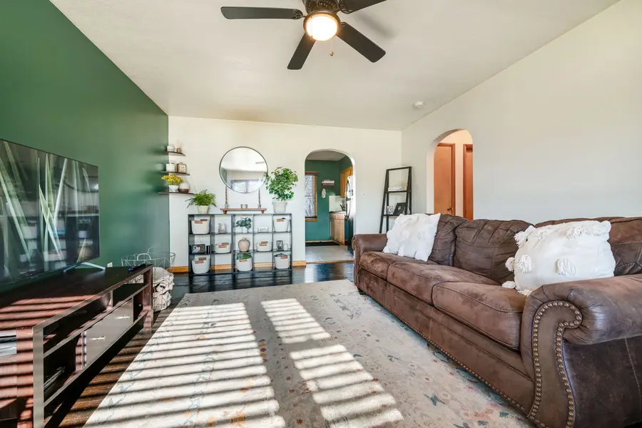 1532 S 5th Avenue, Kankakee, IL 60901 - #3