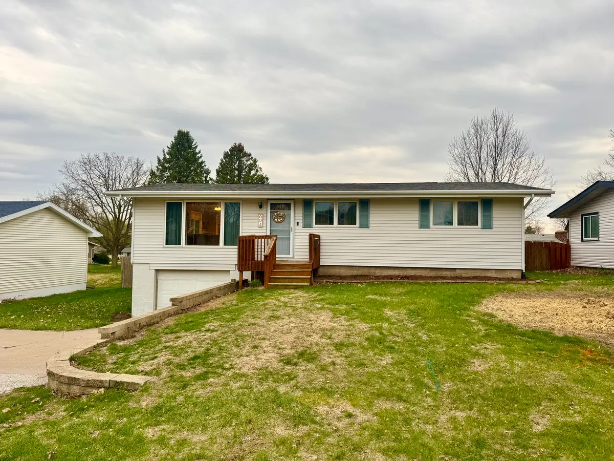 604 SW 8th Street, Aledo, IL 61231 - #1