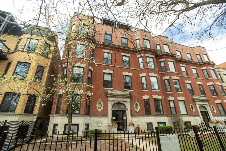 5206 N Winthrop Avenue #1, Chicago, IL 60640 - #2