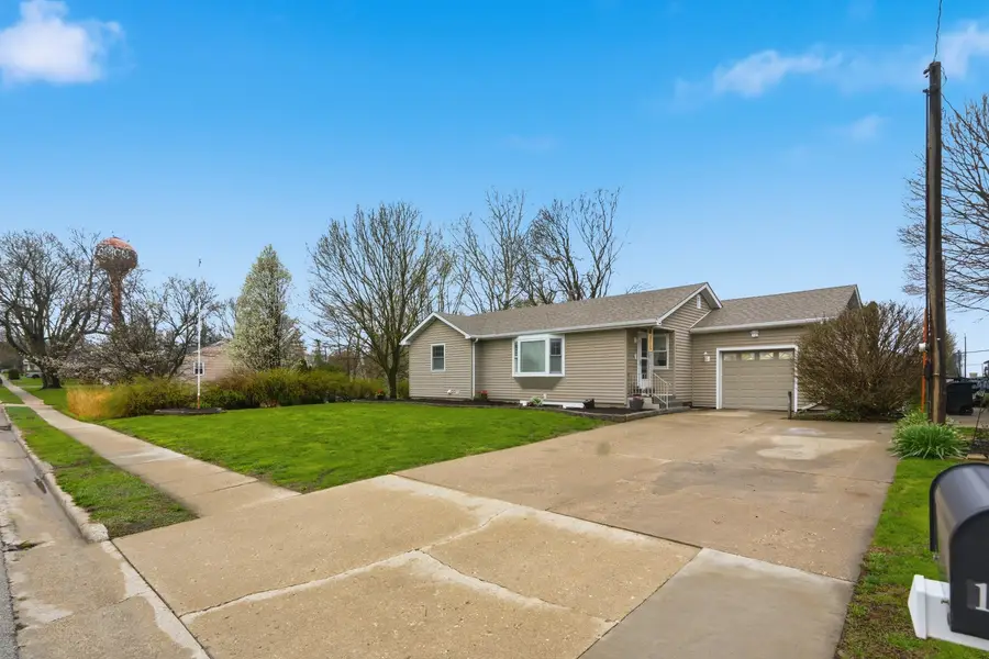 1015 11th Avenue, Orion, IL 61273 - #3